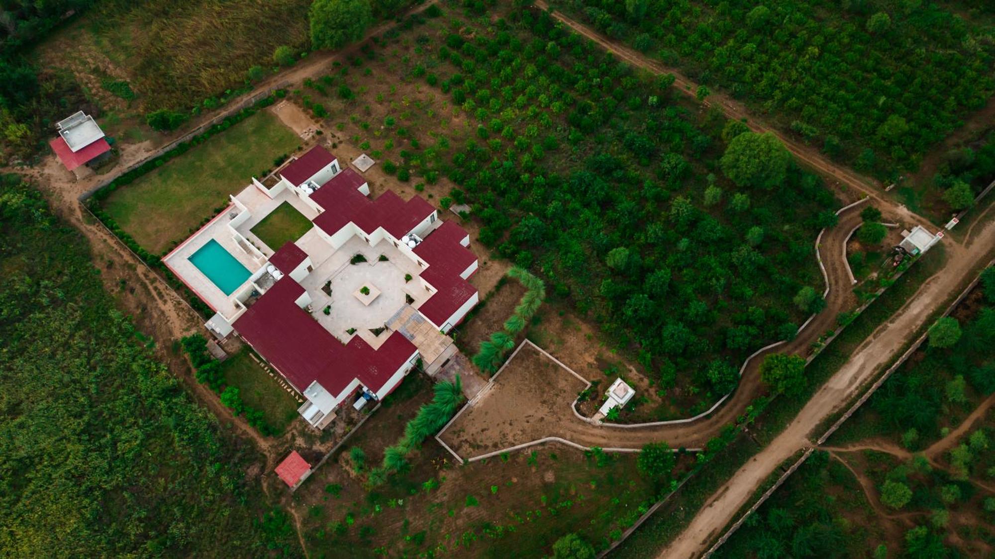 Guldaar Sariska - A Luxury Forest Resort Tehla Exteriör bild