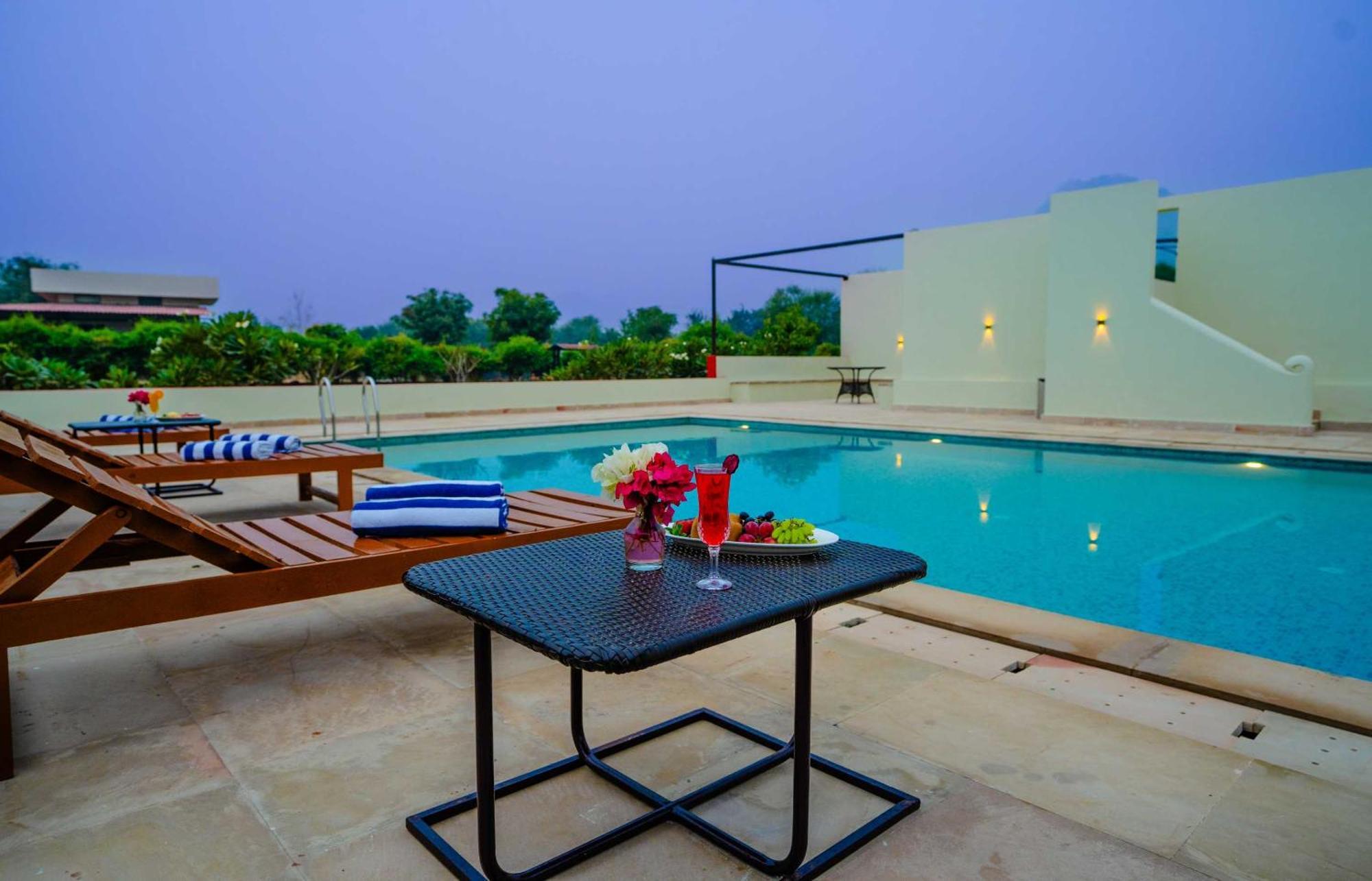 Guldaar Sariska - A Luxury Forest Resort Tehla Exteriör bild