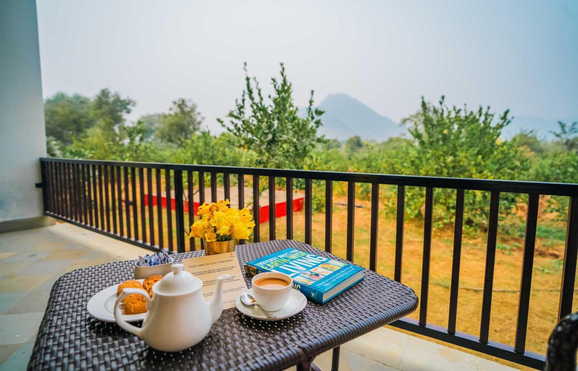 Guldaar Sariska - A Luxury Forest Resort Tehla Exteriör bild