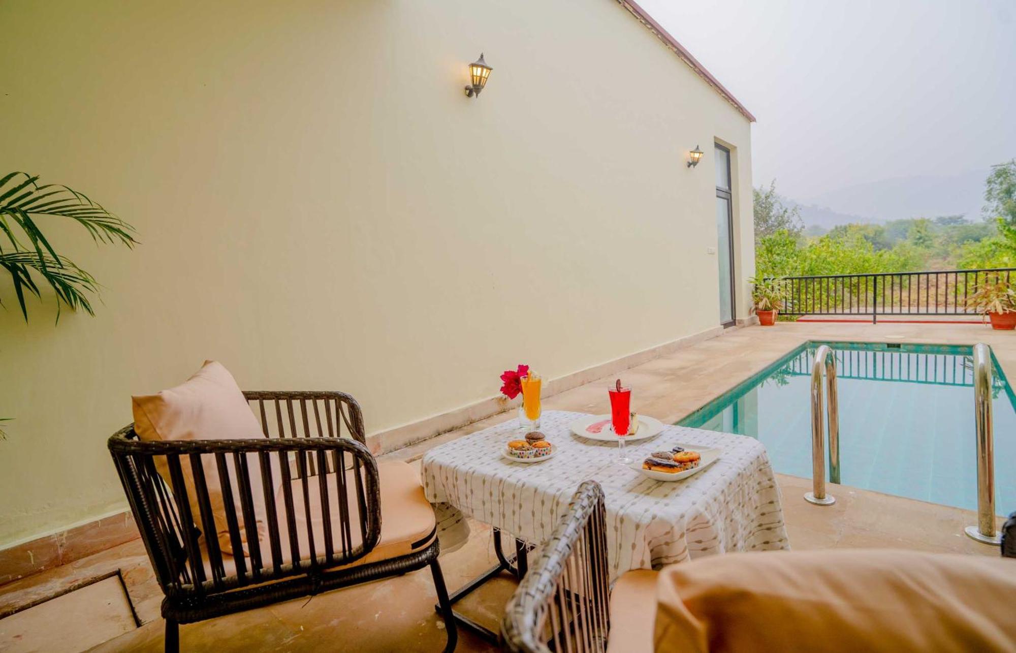 Guldaar Sariska - A Luxury Forest Resort Tehla Exteriör bild